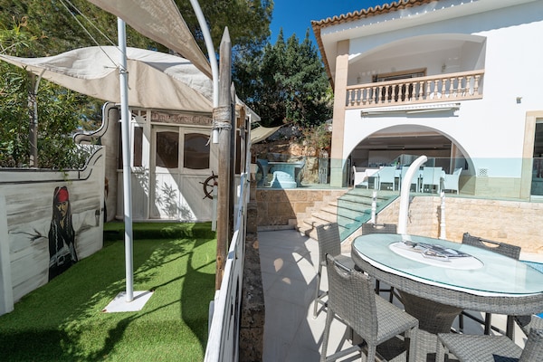 Foto van Villa in Portals Nous met zwembad en zeezicht - Vakantiehuis in , Illes Balears - ExteriorSummer
