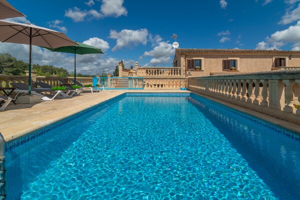 Foto van Es Rafal Cogolles - Villa met privézwembad - Vakantiehuis in , Illes Balears - 