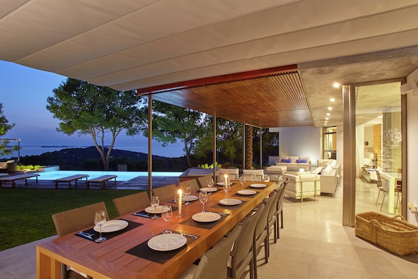 Foto van Villa in Santa Agnès bij Cala Salada - Vakantiehuis in Cala Salada - TerraceBalcony