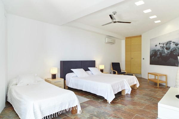 Foto van Villa in Santa Agnès bij Cala Salada - Vakantiehuis in Cala Salada - BedRoom