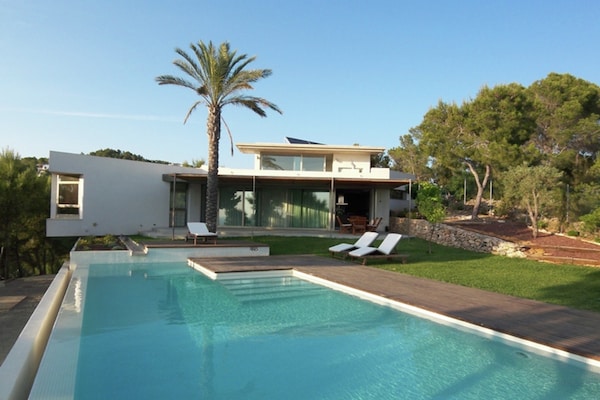 Foto van Villa in Santa Agnès bij Cala Salada - Vakantiehuis in Cala Salada - ExteriorSummer
