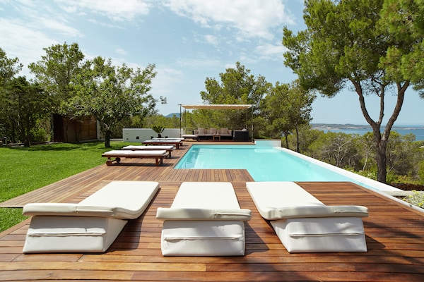 Foto van Villa in Santa Agnès bij Cala Salada - Vakantiehuis in Cala Salada - PoolOfHouse