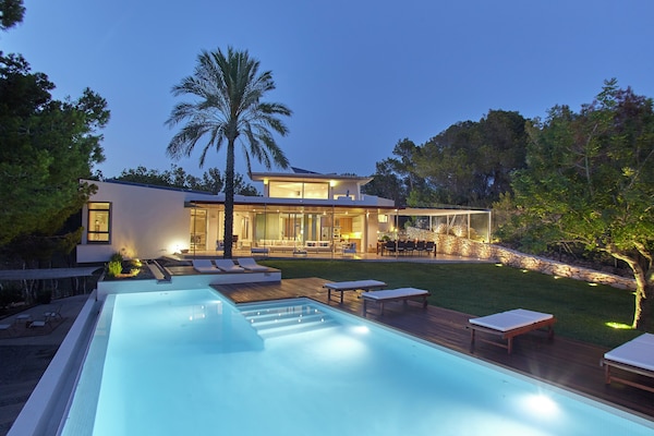 Foto van Villa in Santa Agnès bij Cala Salada - Vakantiehuis in Cala Salada - PoolOfHouse