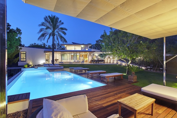 Foto van Villa in Santa Agnès bij Cala Salada - Vakantiehuis in Cala Salada - PoolOfHouse