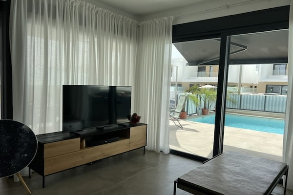 Foto van Casa del Sol – Exclusieve villa, privézwembad en jacuzzi - LivingRoom