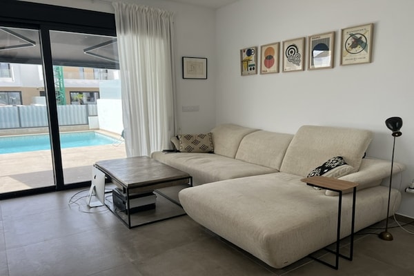 Foto van Casa del Sol – Exclusieve villa, privézwembad en jacuzzi - LivingRoom