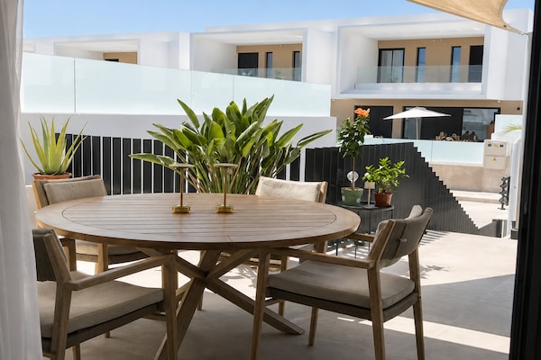 Foto van Casa del Sol – Exclusieve villa, privézwembad en jacuzzi - TerraceBalcony