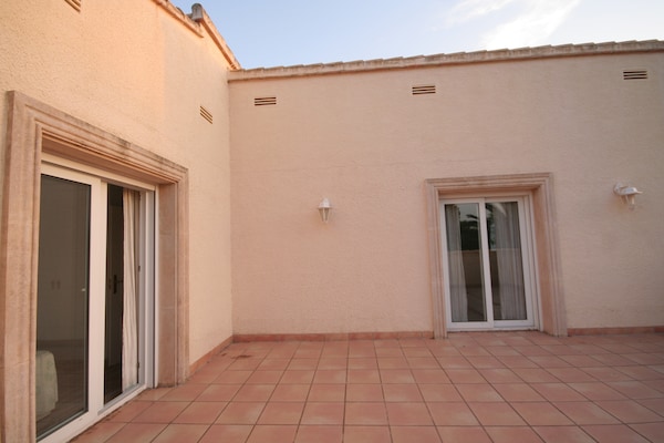 Foto van Villa op een steenworp afstand van de zee - Vakantiehuis in Denia - TerraceBalcony