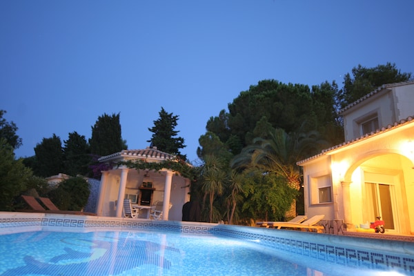 Foto van Villa op een steenworp afstand van de zee - Vakantiehuis in Denia - Ambiance