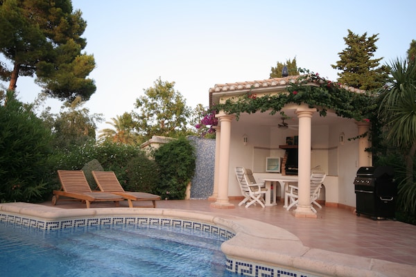 Foto van Villa op een steenworp afstand van de zee - Vakantiehuis in Denia - TerraceBalcony