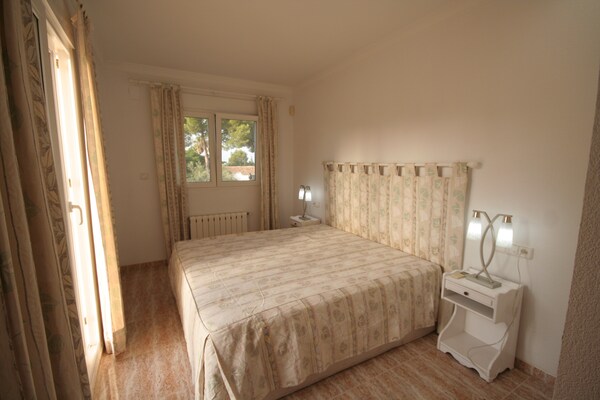 Foto van Villa op een steenworp afstand van de zee - Vakantiehuis in Denia - BedRoom