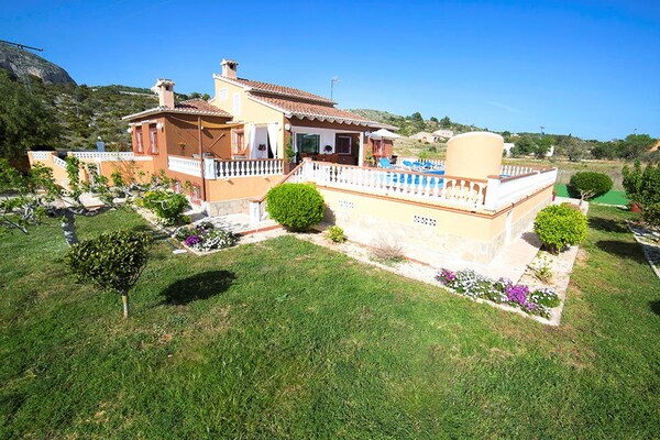Foto van Ruime woning in Teulada - Vakantiehuis in Teulada - GardenSummer