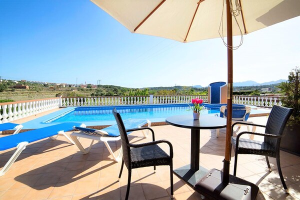 Foto van Ruime woning in Teulada - Vakantiehuis in Teulada - PoolOfHouse