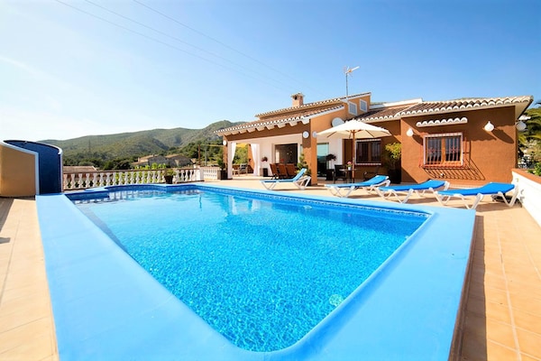 Foto van Ruime woning in Teulada - Vakantiehuis in Teulada - ExteriorSummer