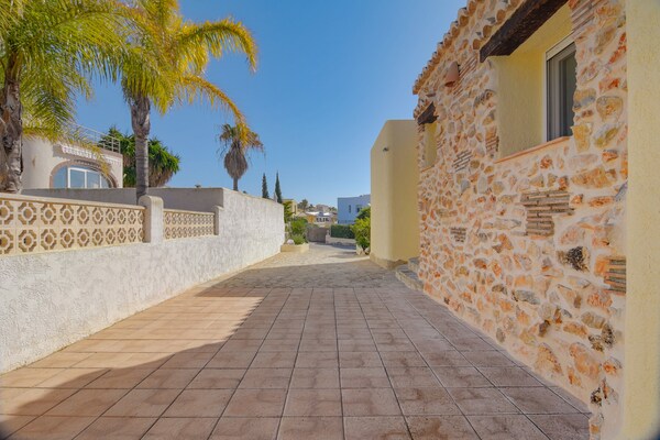 Foto van ﻿Vrijstaande villa aan de kust in Benitachell met zwembad - Facilities
