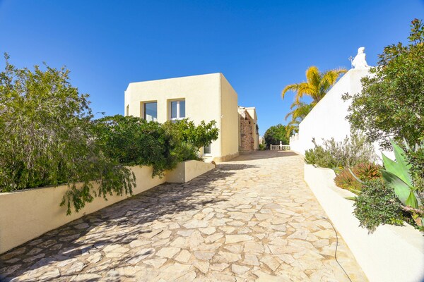 Foto van ﻿Vrijstaande villa aan de kust in Benitachell met zwembad - Ambiance