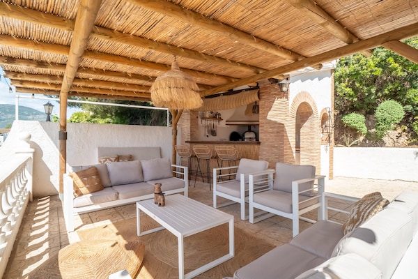 Foto van Villa Vista in Alcalali met zwembad en uitzicht - Vakantiehuis in Alcalali - TerraceBalcony