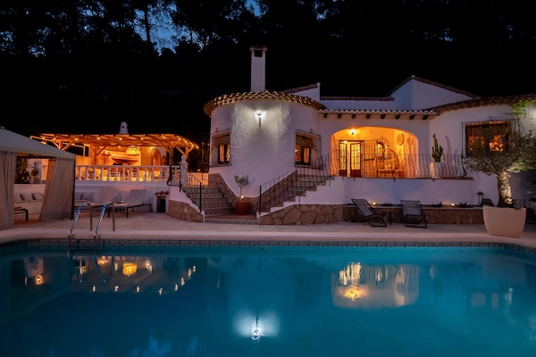 Foto van Villa Vista in Alcalali met zwembad en uitzicht - Vakantiehuis in Alcalali - ExteriorSummer