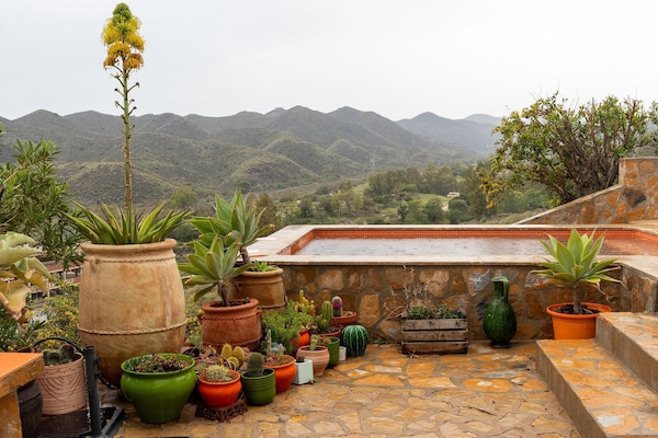 Foto van Vakantievilla met zeezicht in Mojácar - Vakantiehuis in Almería - PoolOfHouse