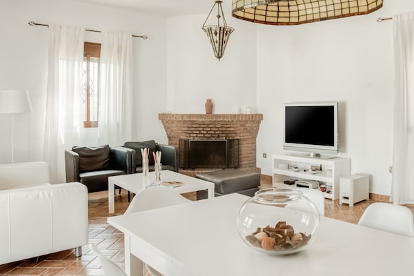 Foto van Familievilla met zwembad - Vakantiehuis in Barbate - LivingRoom