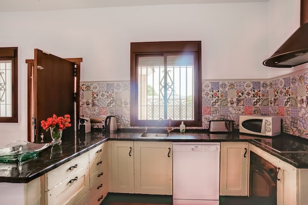 Foto van Familievilla met zwembad - Vakantiehuis in Barbate - Kitchen