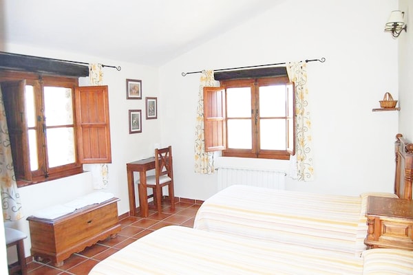 Foto van Virgen de la Cabeza Landelijk huis - Vakantiehuis in Valencia de Alcántara - BedRoom
