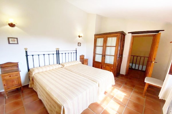 Foto van Virgen de la Cabeza Landelijk huis - Vakantiehuis in Valencia de Alcántara - BedRoom