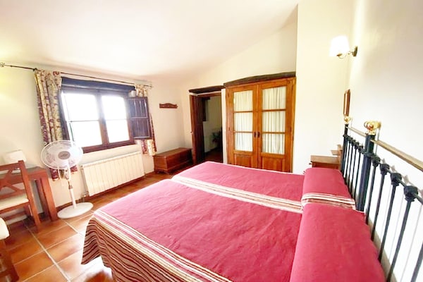 Foto van Virgen de la Cabeza Landelijk huis - Vakantiehuis in Valencia de Alcántara - BedRoom