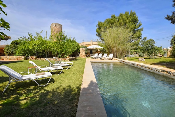 Foto van Finca in Sencelles met zwembad en tuin - Vakantiehuis in Mallorca - PoolOfHouse