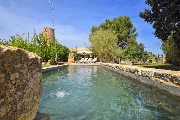 Foto van Finca in Sencelles met zwembad en tuin - Vakantiehuis in Mallorca - PoolOfHouse