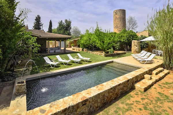 Foto van Finca in Sencelles met zwembad en tuin - Vakantiehuis in Mallorca - PoolOfHouse
