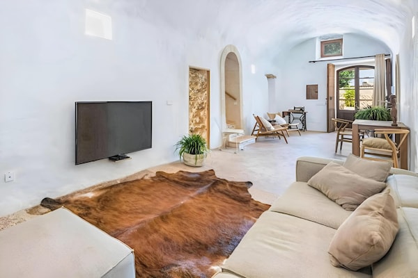 Foto van Finca in Sencelles met zwembad en tuin - Vakantiehuis in Mallorca - LivingRoom