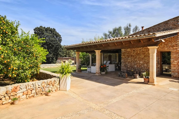 Foto van Finca in Sencelles met zwembad en tuin - Vakantiehuis in Mallorca - ExteriorSummer