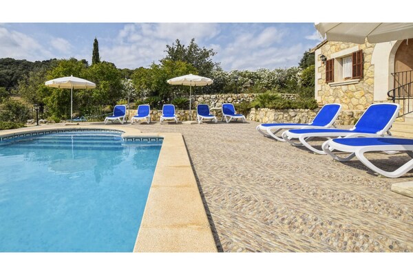 Foto van Landhuis in Spanje met Zwembad & Uitzicht - Vakantiehuis in Campanet - PoolOfHouse