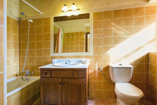Foto van Villa in Santa María met zoutwaterzwembad - Vakantiehuis in Mallorca - BathRoom