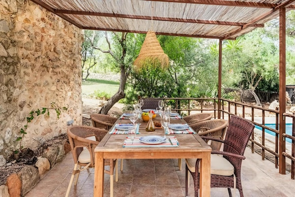 Foto van Villa in Santa María met zoutwaterzwembad - Vakantiehuis in Mallorca - TerraceBalcony