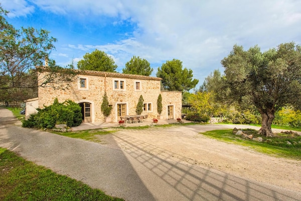 Foto van Villa in Santa María met zoutwaterzwembad - Vakantiehuis in Mallorca - GardenSummer