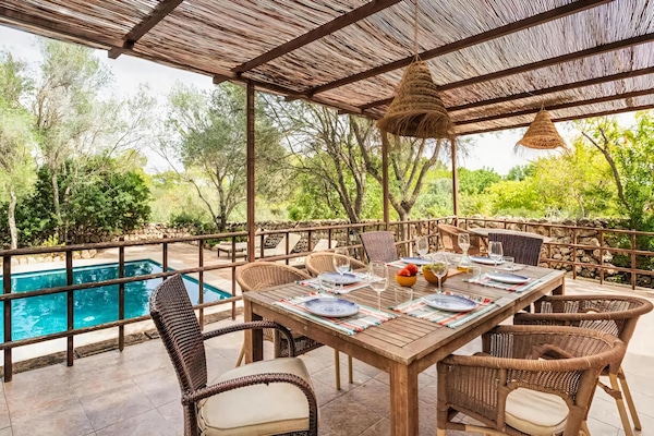 Foto van Villa in Santa María met zoutwaterzwembad - Vakantiehuis in Mallorca - TerraceBalcony