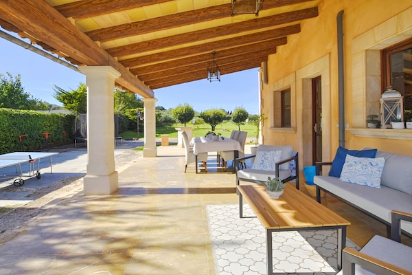 Foto van Rustig landhuis in Binissalem met zwembad - Vakantiehuis in Binissalem - TerraceBalcony