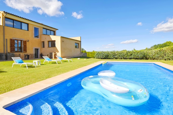 Foto van Rustig landhuis in Binissalem met zwembad - Vakantiehuis in Binissalem - PoolOfHouse