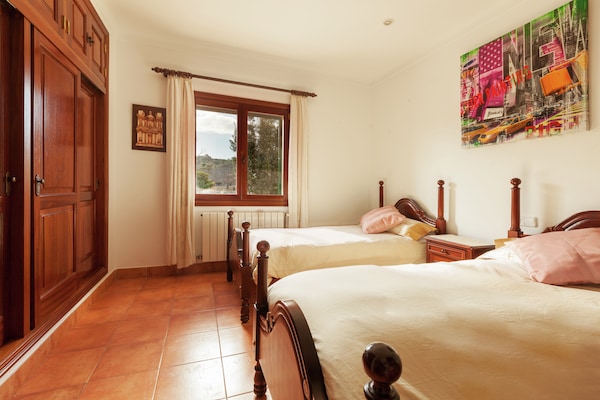 Foto van Huis in Alcudia met zwembad en zeezicht - Vakantiehuis in Alcudia - BedRoom