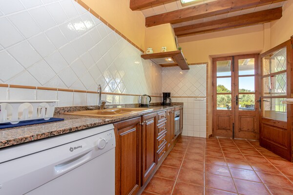 Foto van Villa in Alcudia met privézwembad - Vakantiehuis in Alcúdia - Kitchen