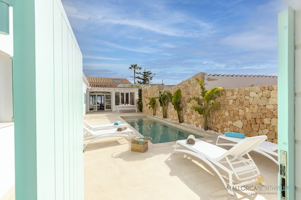 Foto van Villa in Alcudia met privézwembad aan zee - Vakantiehuis in Alcúdia - PoolOfHouse
