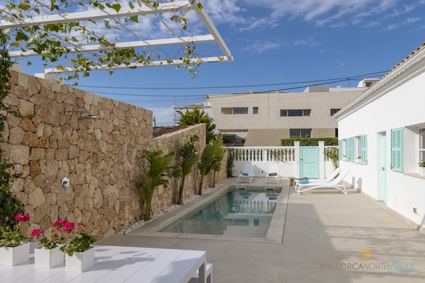 Foto van Villa in Alcudia met privézwembad aan zee - Vakantiehuis in Alcúdia - PoolOfHouse