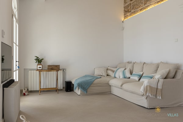 Foto van Villa in Alcudia met privézwembad aan zee - Vakantiehuis in Alcúdia - LivingRoom