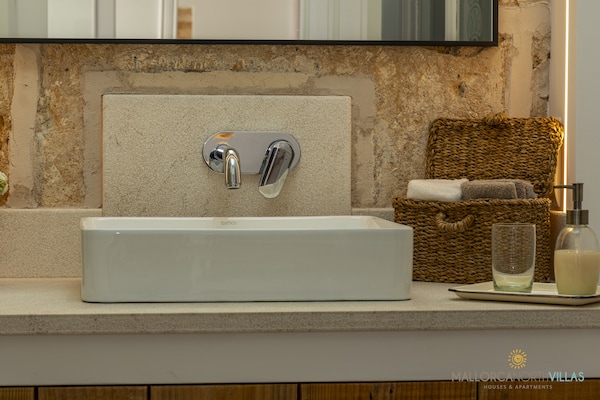 Foto van Villa in Alcudia met privézwembad aan zee - Vakantiehuis in Alcúdia - BathRoom