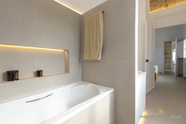 Foto van Villa in Alcudia met privézwembad aan zee - Vakantiehuis in Alcúdia - BathRoom