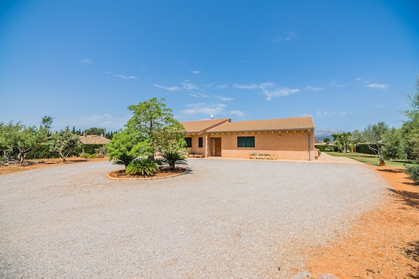 Foto van Vreedzame landvilla in Sa Pobla - Vakantiehuis in Sa Pobla - AreaSummer1KM