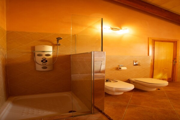 Foto van Landhuis Mallorca bij Alcúdia Baai - Vakantiehuis in Santa Margalida - BathRoom