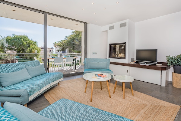 Foto van Playa de Muro Chalet met zwembad voor 6 personen - Vakantiehuis in Platja de Muro - LivingRoom